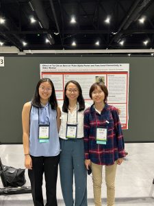 Jen Zhao, Yang Hu, and Maxine He presenting their research findings at the American College of Sports Medicine conference